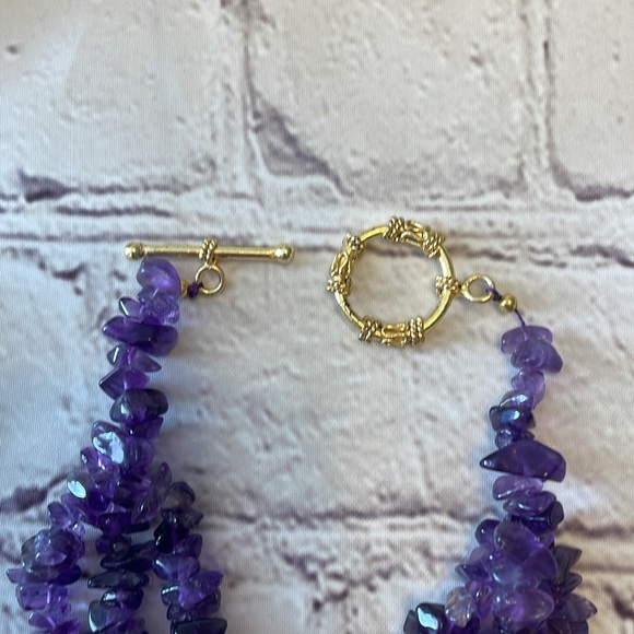NWT Purple Chunky Necklace - Picture 4 of 4